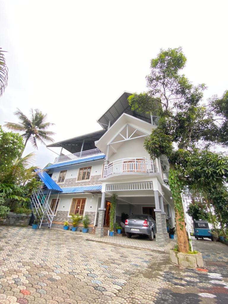 Munnar Blue Mist Bed and Breakfast Eksteriør billede