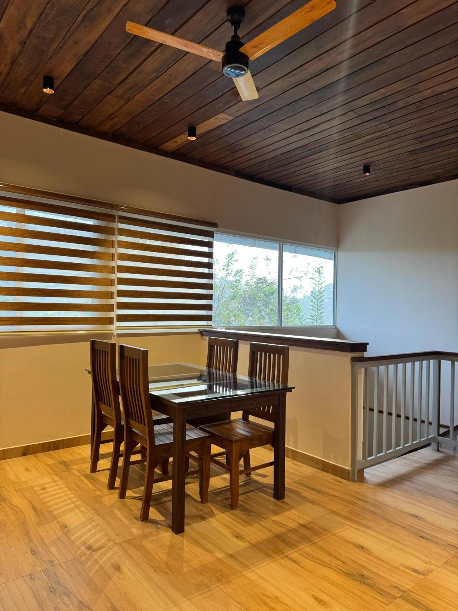 Munnar Blue Mist Bed and Breakfast Eksteriør billede